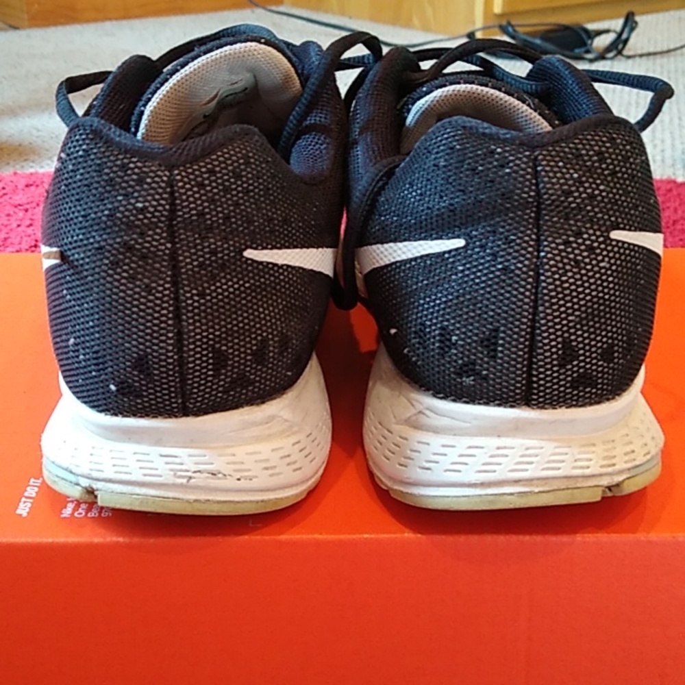 Nike Zoom Pegasus 31 Running Shoe Men's Sz 9.5 Black & White - Picture 4 of 12